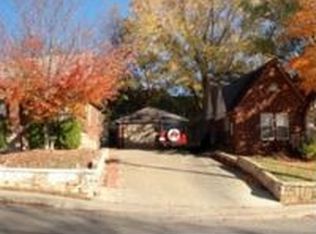 202 N Locust Ave, Fayetteville, AR 72701