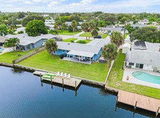 1011 Bali Rd, Cocoa Beach, FL 32931