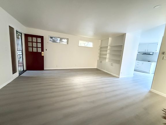 5th image of 184 Moss Way APT C