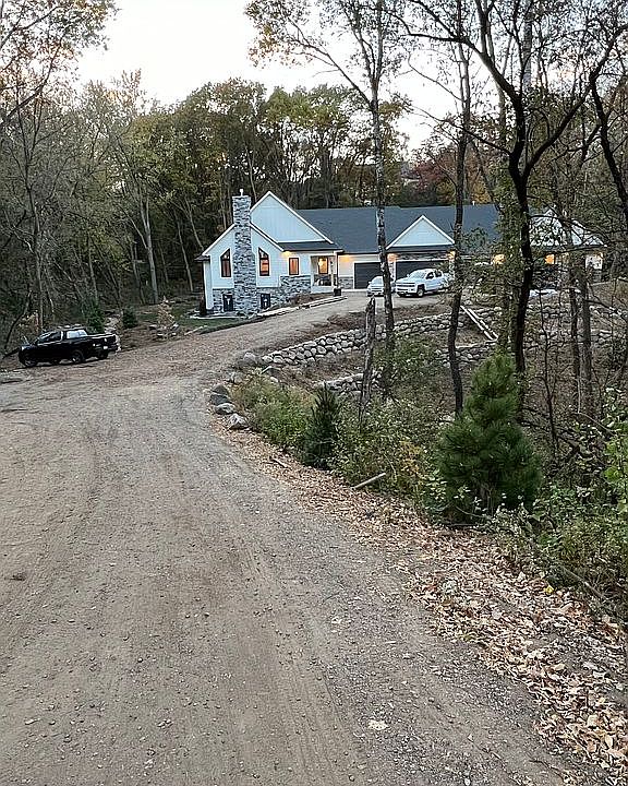 2nd image of 12121 Galaxie Ave