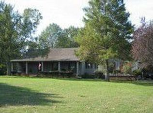 1255 Russell Rd, Bolivar, TN 38008