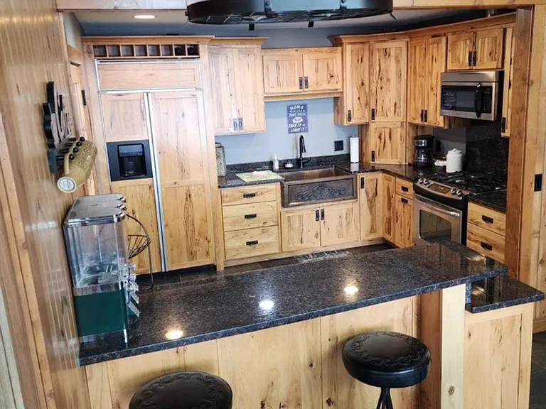 2825 Spring Lake Rd SW — Photo 7