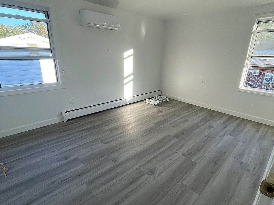 2nd image of 15454 21st Ave Floor 2
