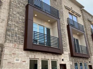 312 Feliks Gwozdz Pl UNIT 200, Fort Worth, TX 76104