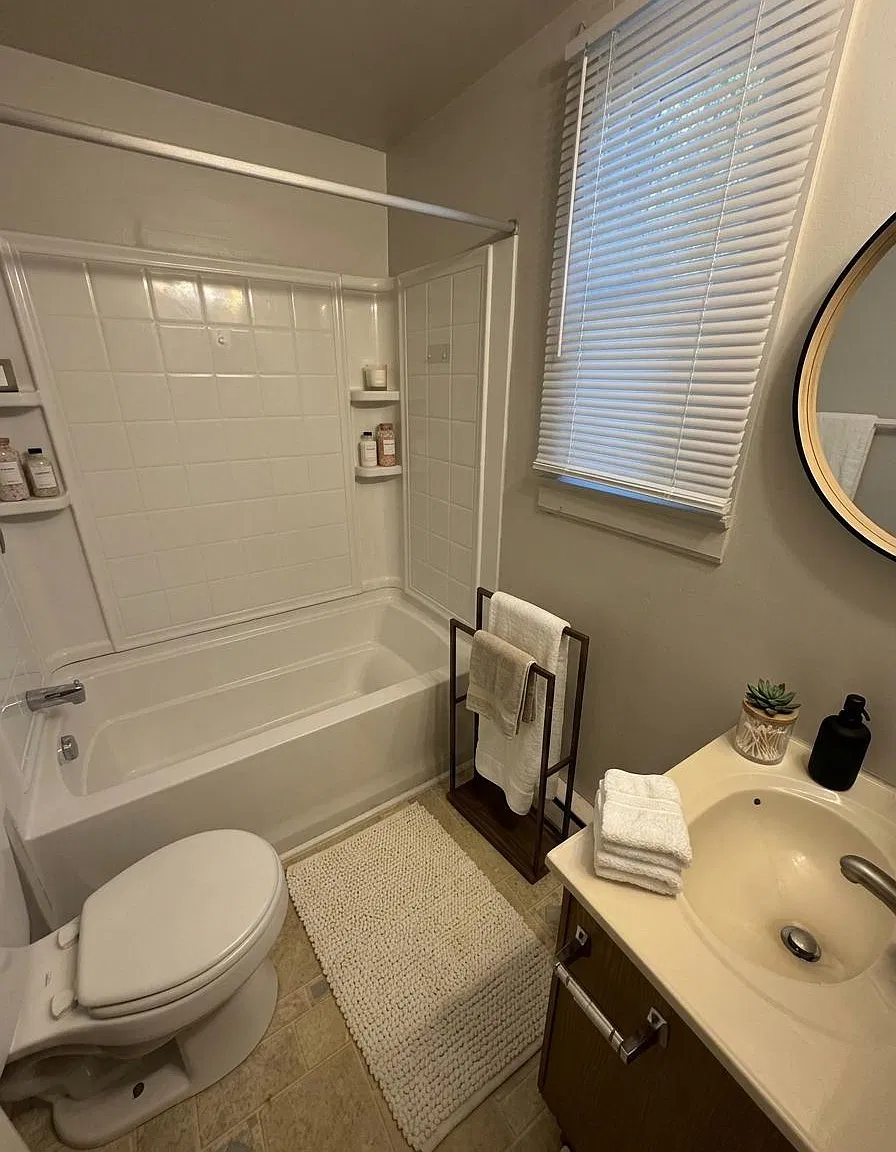 1 bed, 1.0 bath, $1,100 — Photo 4