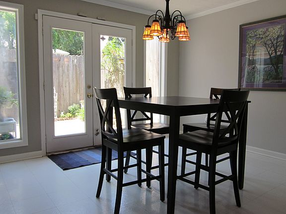 2nd image of 4365 Idlewood Ln