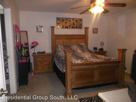 4th image of 2960 Blackburn Ave