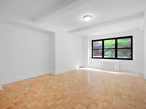3rd image of 310 E 44th St APT 219