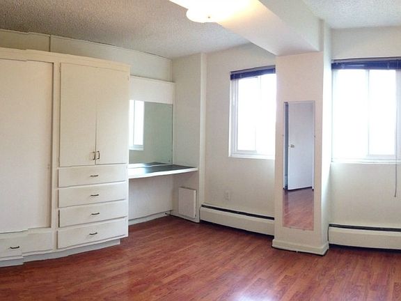 2nd image of 1200 Boylston Ave APT 605