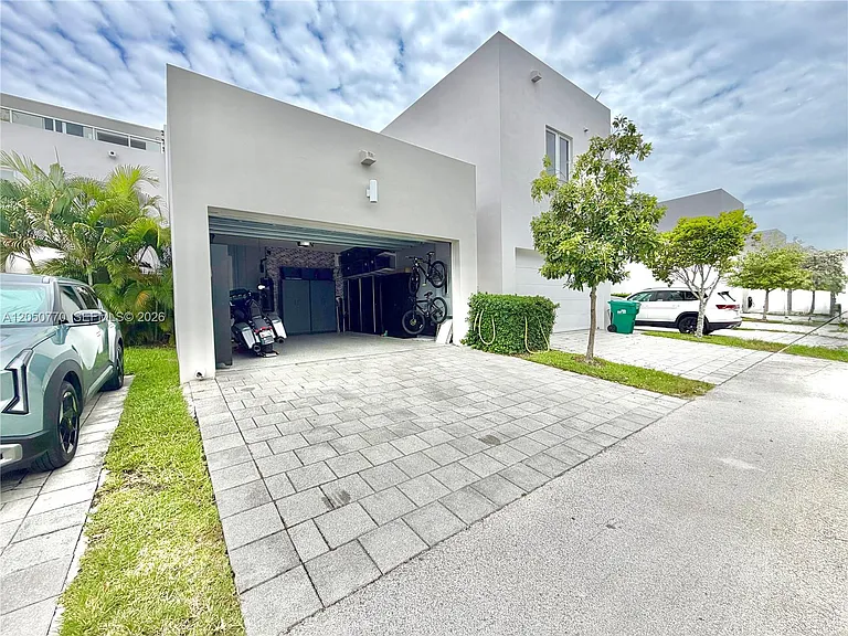 6415 NW 105th Ct #6415 — Photo 16