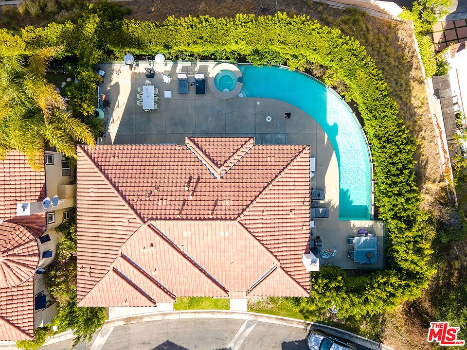 1st image of 2752 Stone View Ct #17