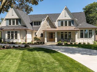 5105 Mirror Lakes Dr, Edina, MN 55436