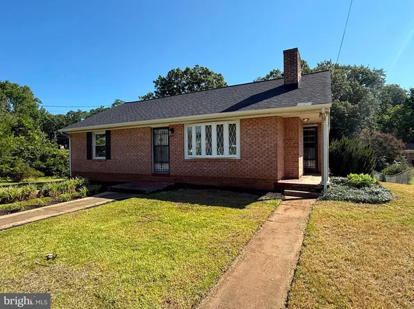 205 Maple St, Fredericksburg, VA 22405