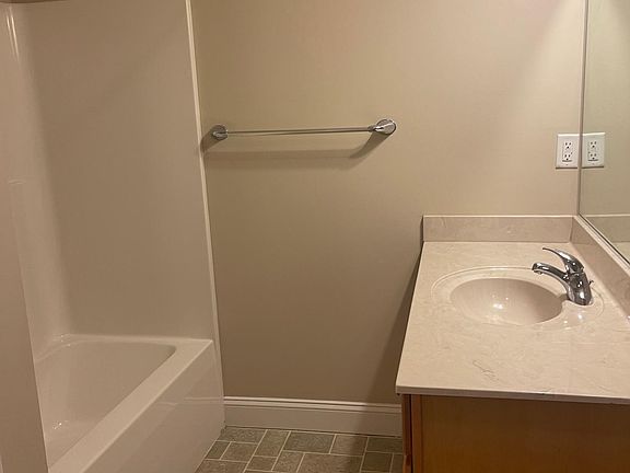 4th image of 50 Chrisman St