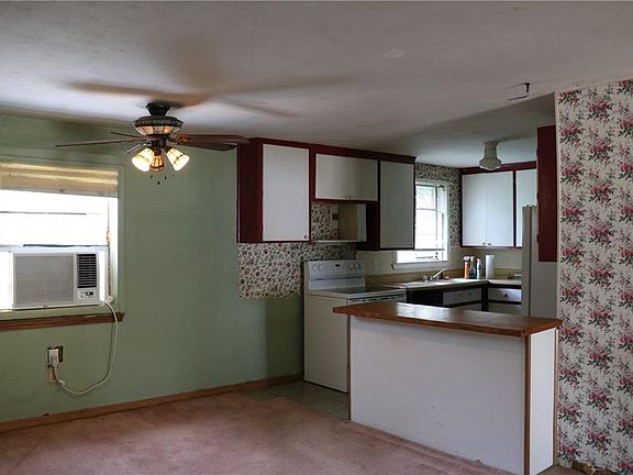 3rd image of 1505 Mallard Dr