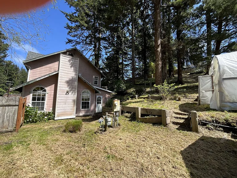 7025 London Dr — Photo 5