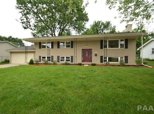 1827 W Sunnyview Dr, Peoria, IL