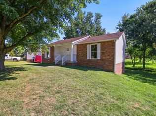 136 Cunningham Pl, Clarksville, TN 37042