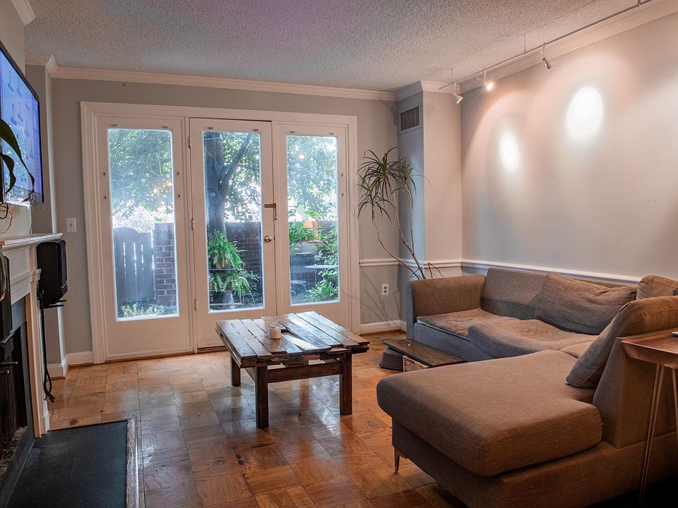 2nd image of 800 S Saint Asaph St APT 209