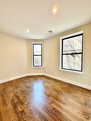 Rented by Bedford And Dean LLC | media 4