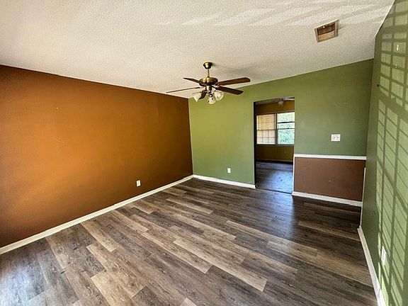 3rd image of 949 54th St