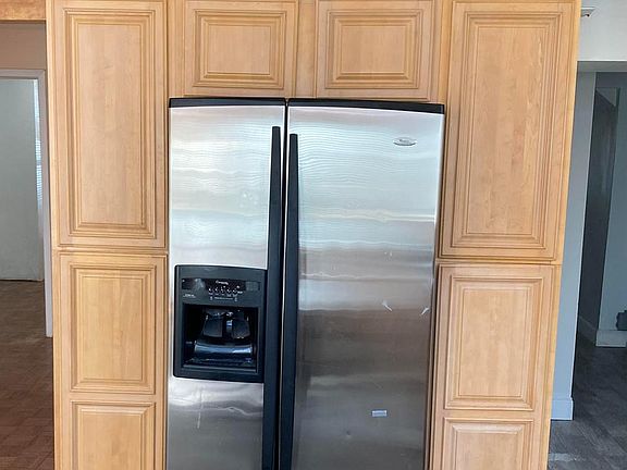 3rd image of 2601 Cool Spring Rd