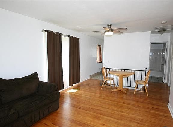 3rd image of 10951 Brookings Dr