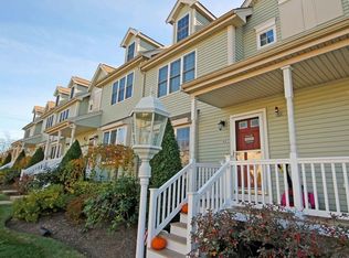 646 Bedford St APT A5, Whitman, MA 02382