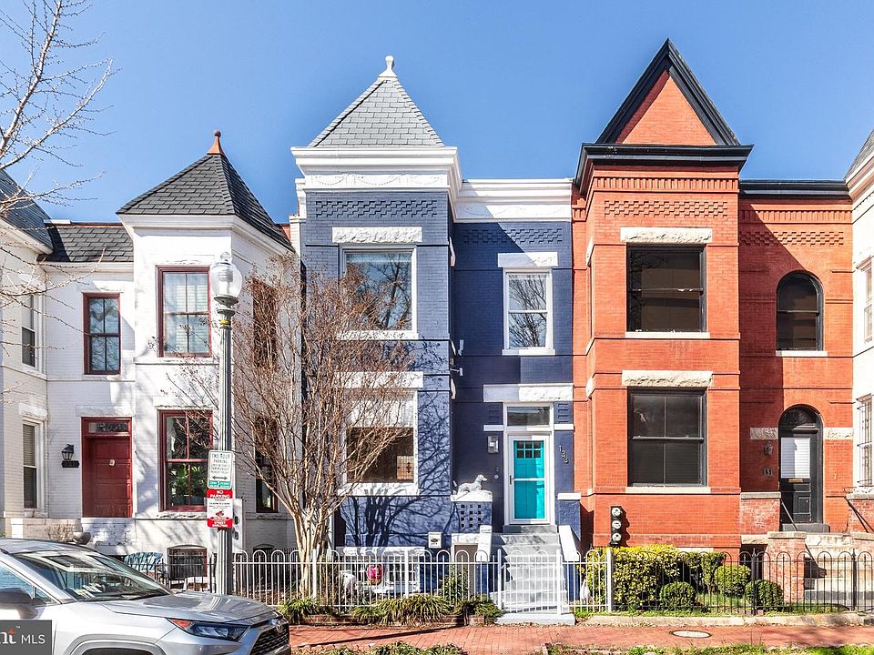 1st image of 133 Thomas St NW