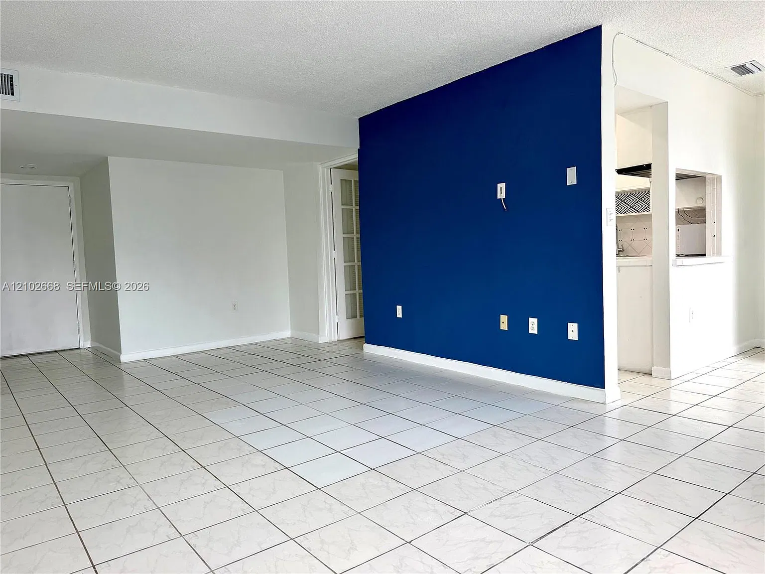 Caribbean House Condo — Photo 4