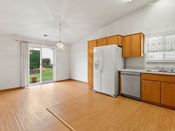 5th image of 2102 NE 78th Ave