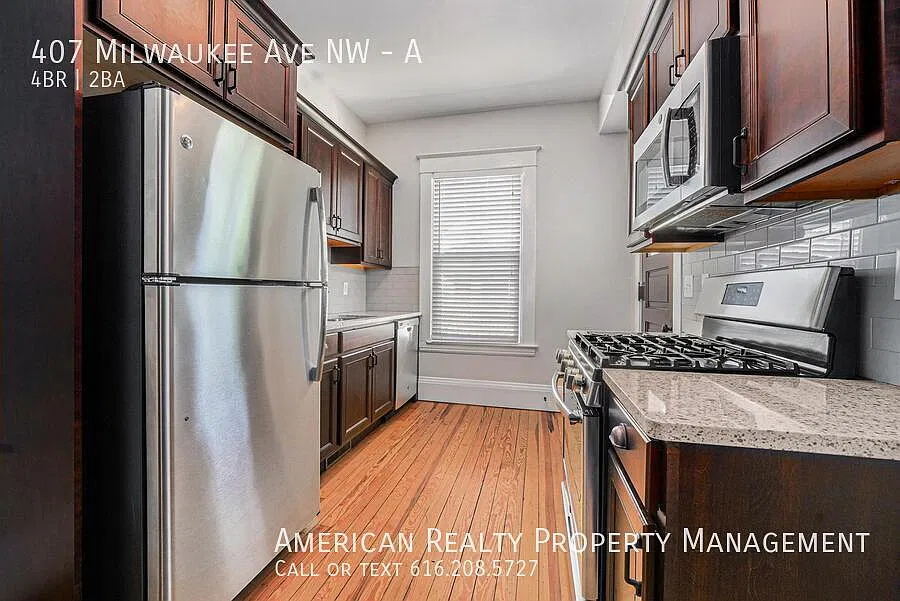 407 Milwaukee Ave NW — Photo 3