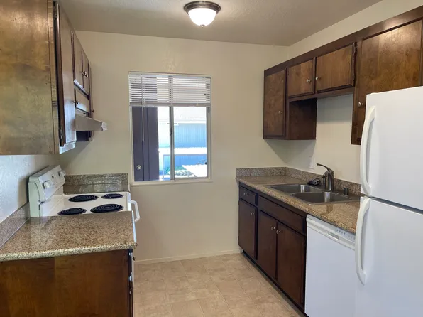 6840 Country Club Dr #C, Rohnert Park, CA 94928