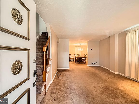 3rd image of 7878 Saint Fabian Ln