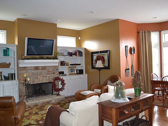 Hearth Room open to kitchen