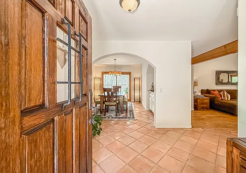 2350 Leeward Cir Photo 1