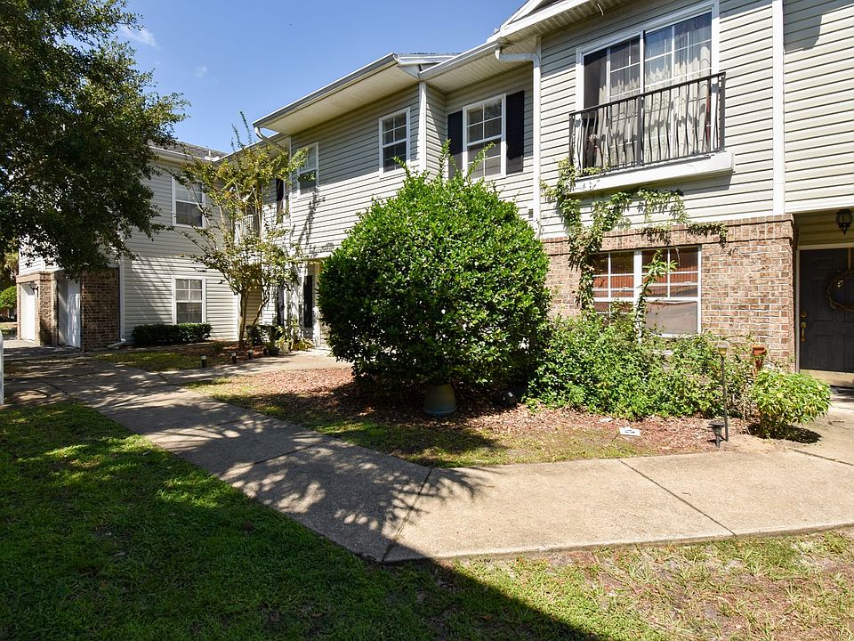1st image of 4814 NW 44th Ave APT 107
