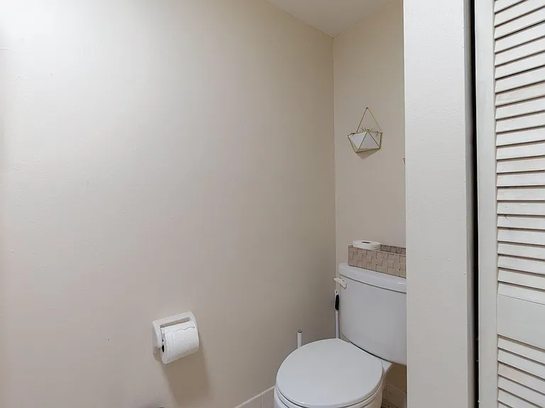 393 Lake Arbor Dr — Photo 11