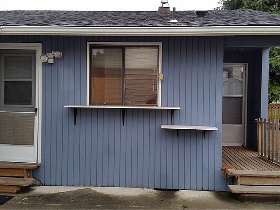 2nd image of 1615 W 6th St