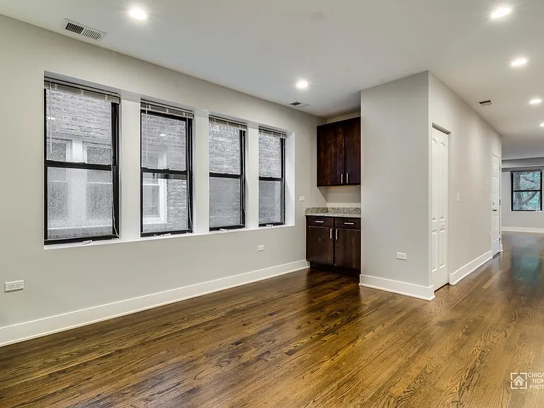 2025 W Jarvis Ave #3 — Photo 5