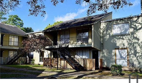 1st image of 5625 Antoine Dr #1607