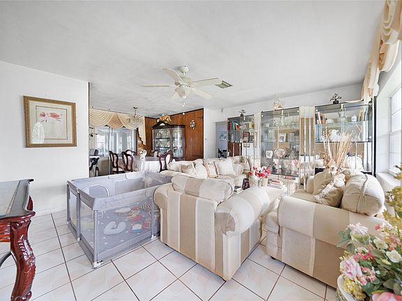 3rd image of 1640 NW 2nd Avenue
