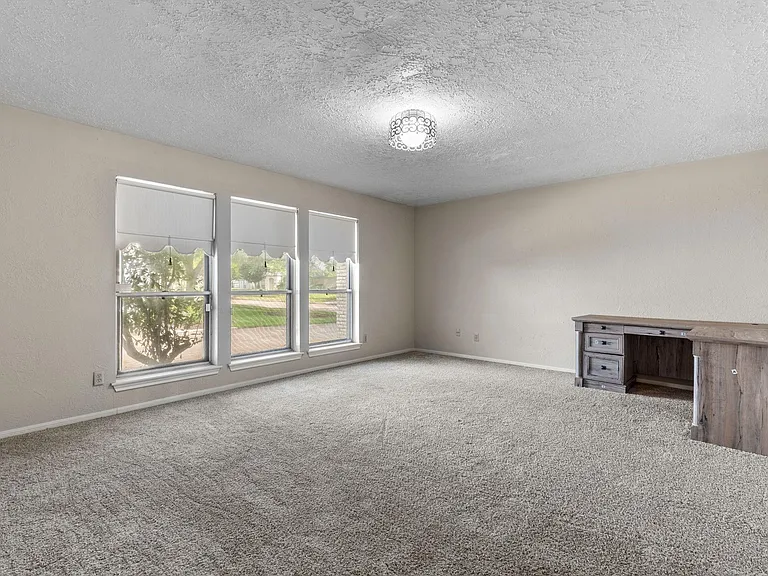 4010 Paraguay Cir — Photo 20