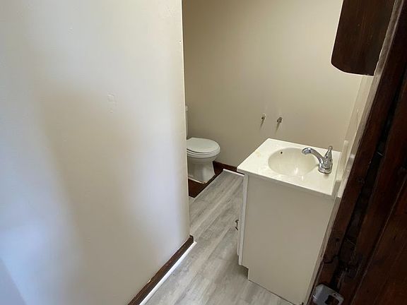 3rd image of 219 S Madison St APT 3