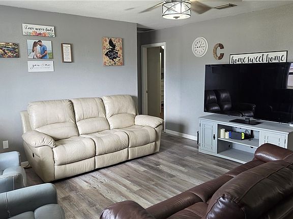 2nd image of 655 Chesser Ave