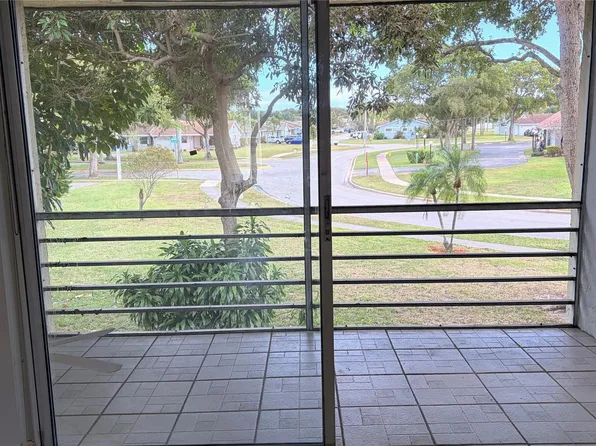 5515 Lakewood Cir N APT 122, Margate, FL 33063