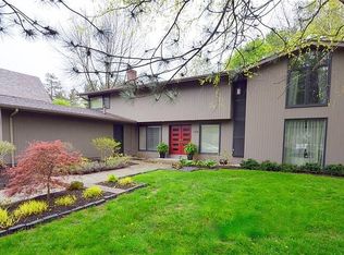 120 Pelham Rd, Rochester, NY 14610