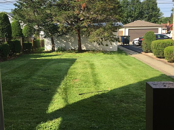 2nd image of 6547-6549 N Northwest Hwy
