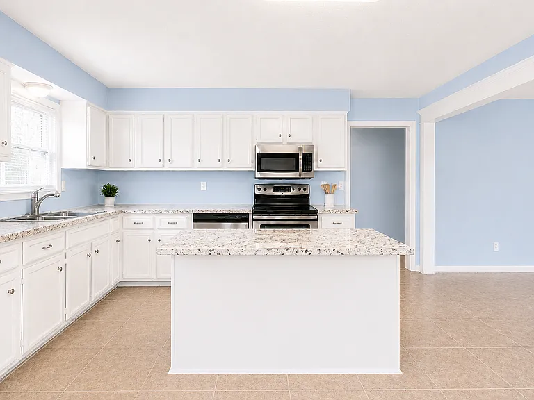 4005 Ashridge Dr — Photo 5