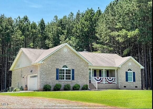 1st image of 182 Shore Dr